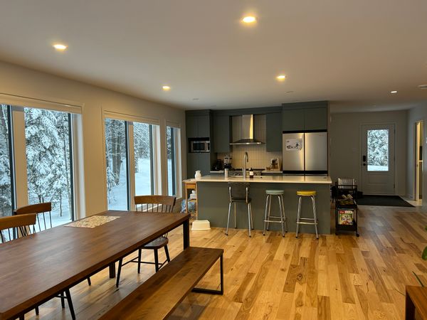 Spacieux chalet familial à 1 heure de Montréal