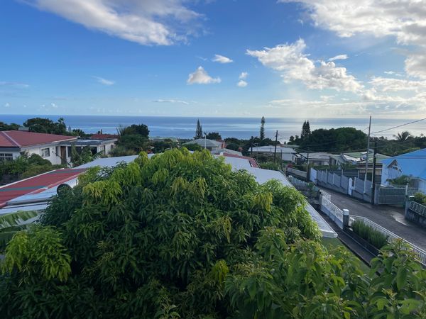 Maison de Cécé & Roro au pied de la soufrière