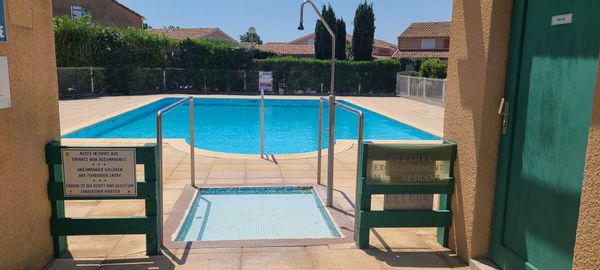 Maison de 40 m3 dans résidence sécurisée avec piscine sécurisée, jardin privatif  parking privé