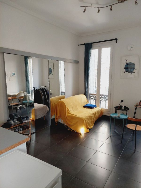 Sunny apartment in Marseille downtown