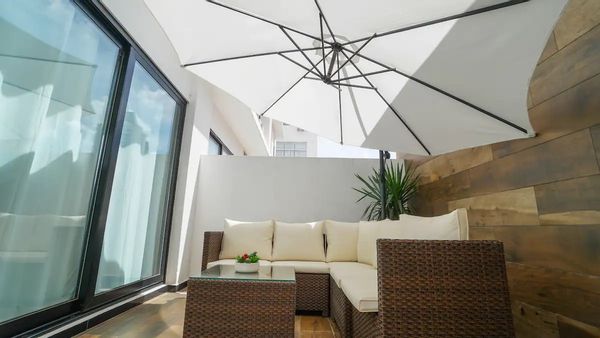 Sky Luxury, Equipetrol - Condo avec Patio Privé et Piscine Prestigieuse