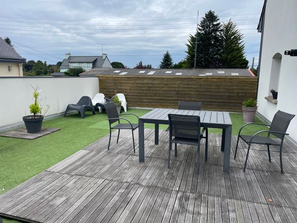 La maison de Tony Elodie Louane et Méline