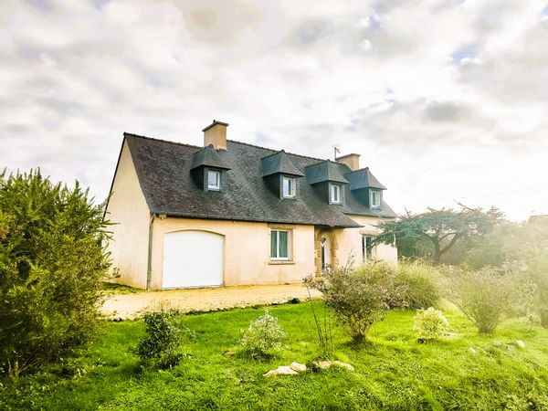 La maison de Julia et Jean-Marie, à 700 mètres de la plage (durée 7 jours min. - contre Guestpoints)