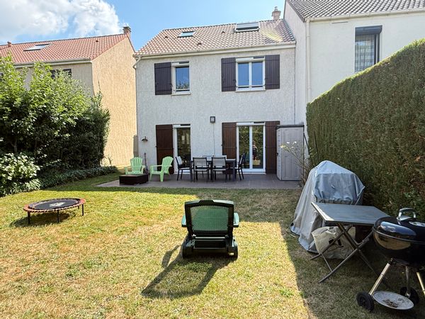 Maison familiale 4 chambres avec jardin près Versailles et Paris, Disney et Nature chez Mel & Xav