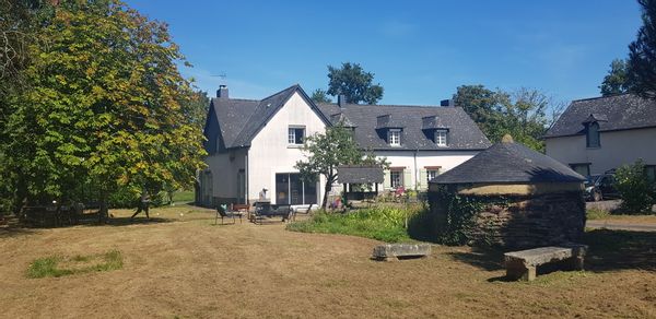 Grande maison familiale, la campagne à  6 min de Rennes