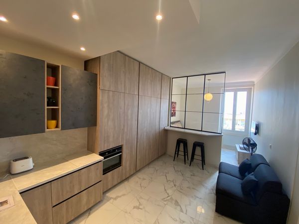 Few last minute availabilities in 2026- Appartement rénové vue mer à pieds de Monaco