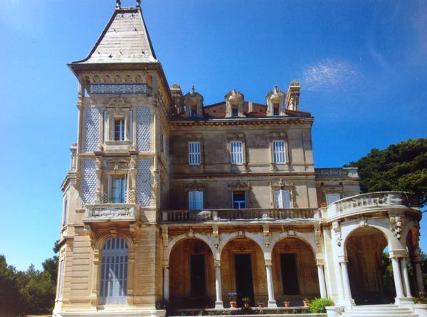 Château Charles Roux