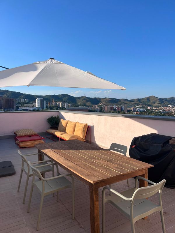 Appartement 2 chambres et rooftop au calme à Barcelone