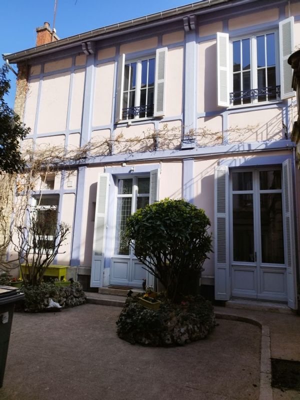 La maison d'Helene, Jacques et leurs enfants, au centre historique de Dijon