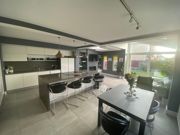 La maison de Coastal Portmarnock Home of Mike & Carol