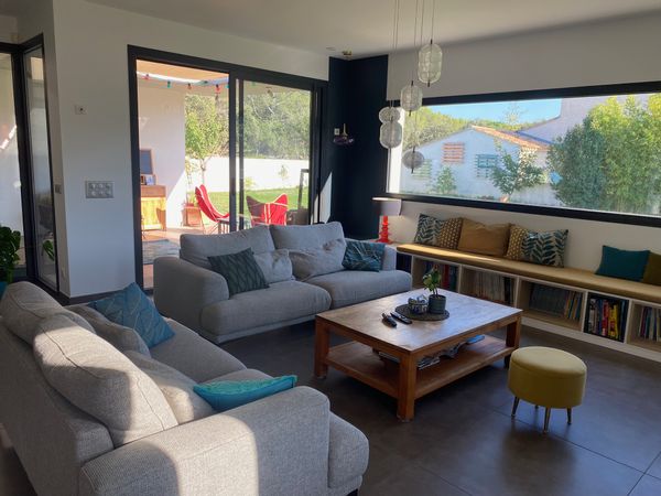 Maison moderne et familiale près de Marseille (M&J)