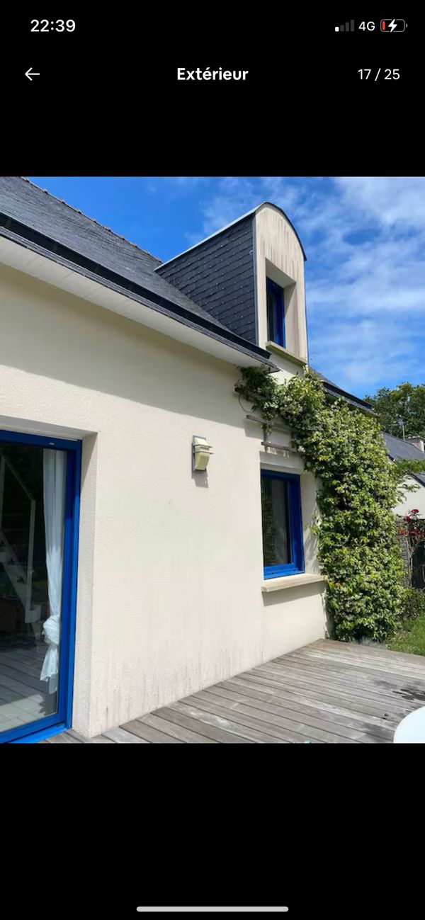 La maison de Gwenaelle , Julien , Anouk et hameçon ( le poisson rouge)