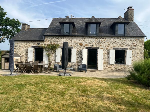 Jolie longere au calme entre Dinard et Dinan, avec un grand jardin (2 000 m2) Classée 3 épis