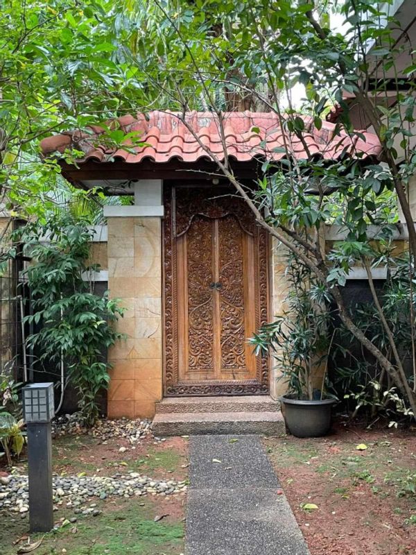 Petite chambre dans villa balinaise au coeur de Kemang