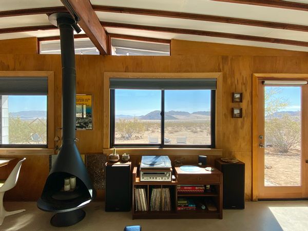 La Cabanette, 1960s cabin near Joshua Tree National Park