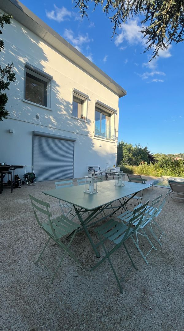 Villa moderne avec piscine