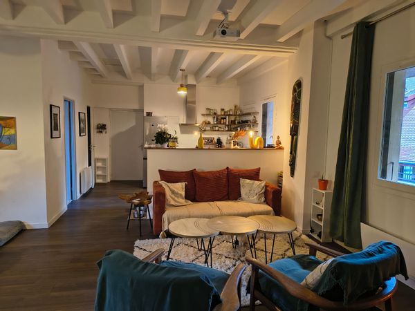 Appartement refait à neuf dans un corps de ferme entre lac et forêt