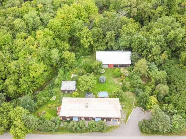Maison ancestrale en campagne près de Montréal