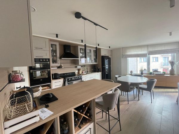 Appartement moderne 2 chambres à coxyde bains