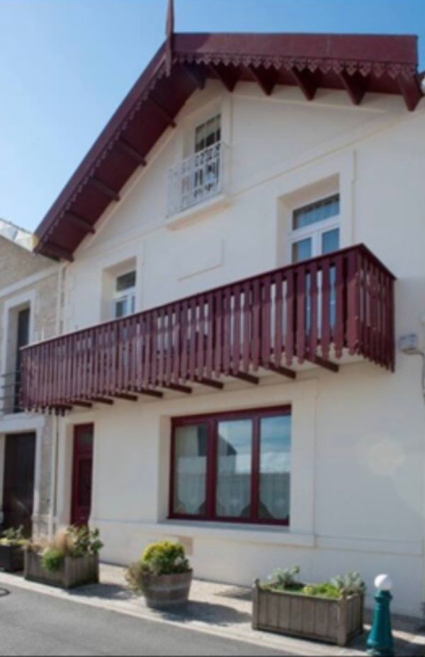Vue mer à deux pas de l’océan et de la forêt. La maison de Laurence