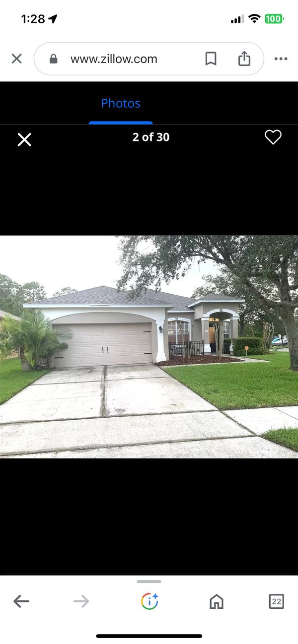 Laurina's home only 15 mins from Walt Disney World and Universal Studios in Orlando, FL!