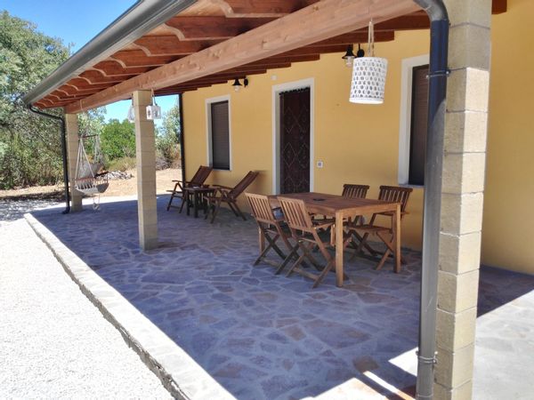 La maison de STEFANIA MEREU