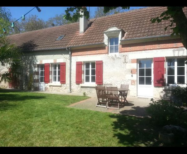 La maison de Christophe et Claire: les volets rouges