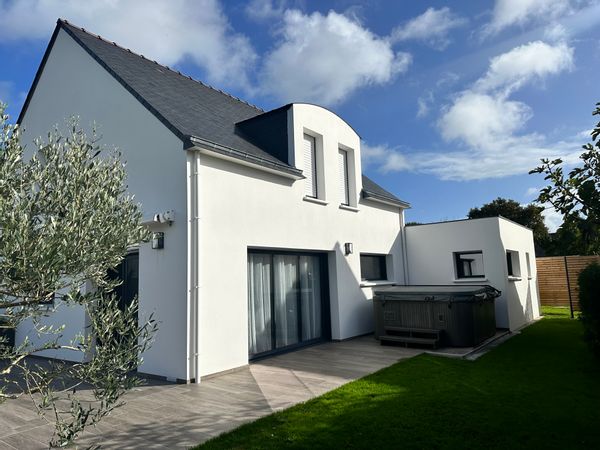 Maison familiale , piscine et spa en Bretagne sud ( proche golfe du Morbihan )