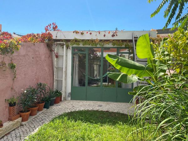 Nice backyard, Greenhouse and privative garden