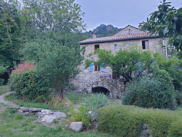 La maison d'Ardèche de Murielle et Yves