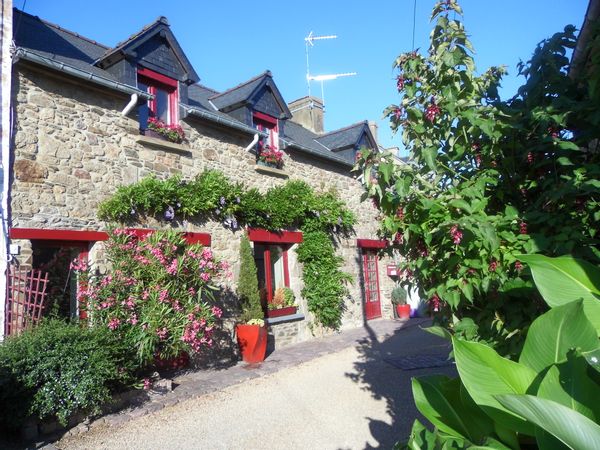 Maison située au coeur de la côte d'Emeraude