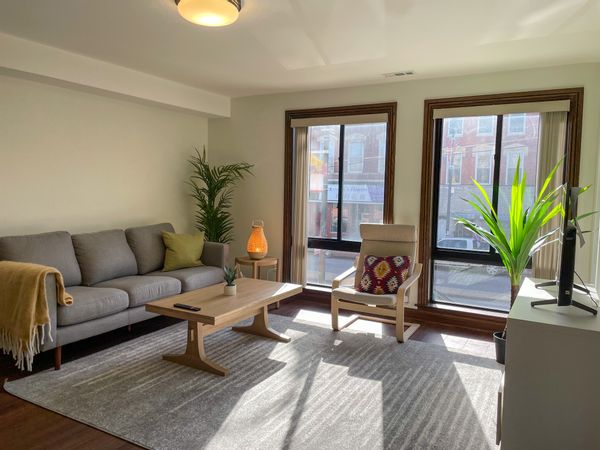 VACATION HOME Bright & Spacious Chicago Home in City Center