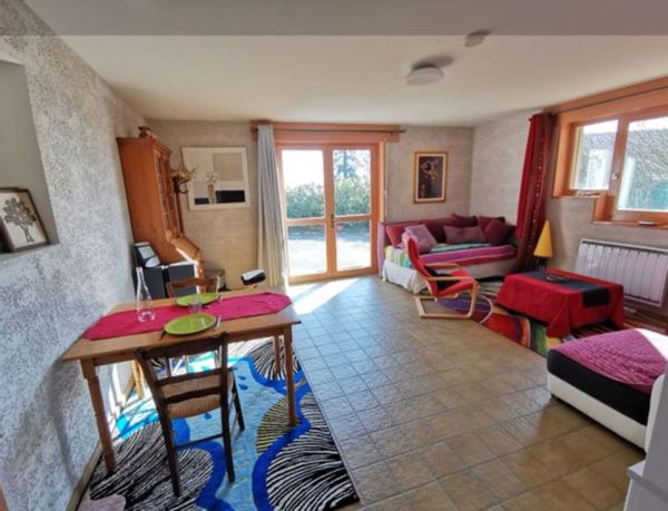 L'APPARTEMENT DES AMIS