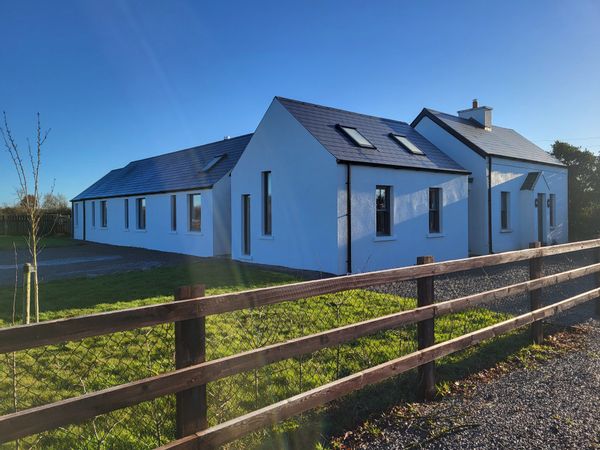 La maison de Dom & Almas House - Holycross, Ireland.