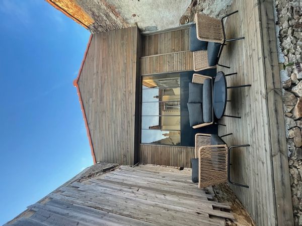 Une maison ancienne, chaleureuse, conviviale et pleine de charme au milieu du vignoble Nantais.