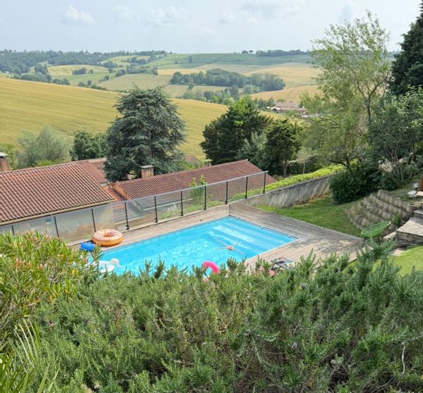 Maison avec piscine & vue exceptionnelle aux portes de Toulouse
