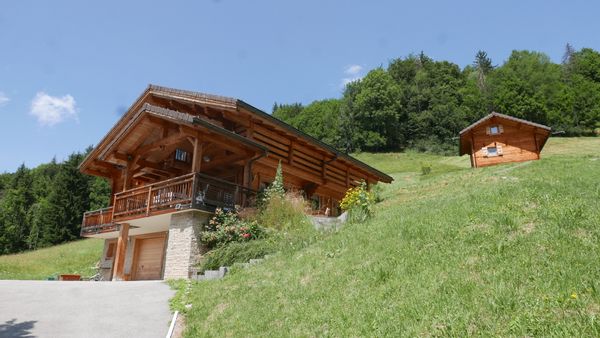 Le Chalet VéAmabel disponible de Mai à Octobre pour 5 nuits minimum