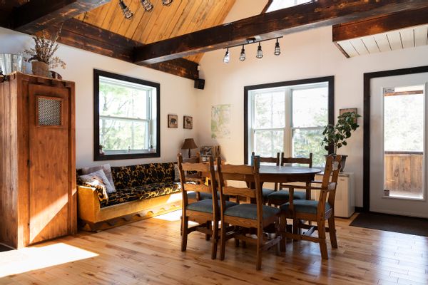 Le chalet de bord de rivière de Frédéric & Geneviève