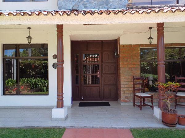 La maison de Mark and Holly