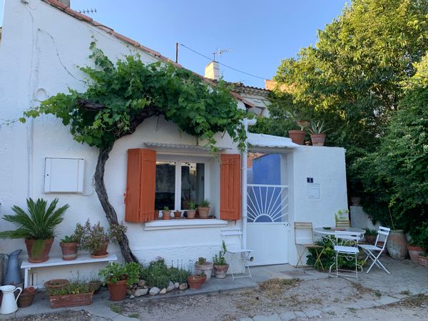 Petite Maison Blanche dans les Alpilles- Provence