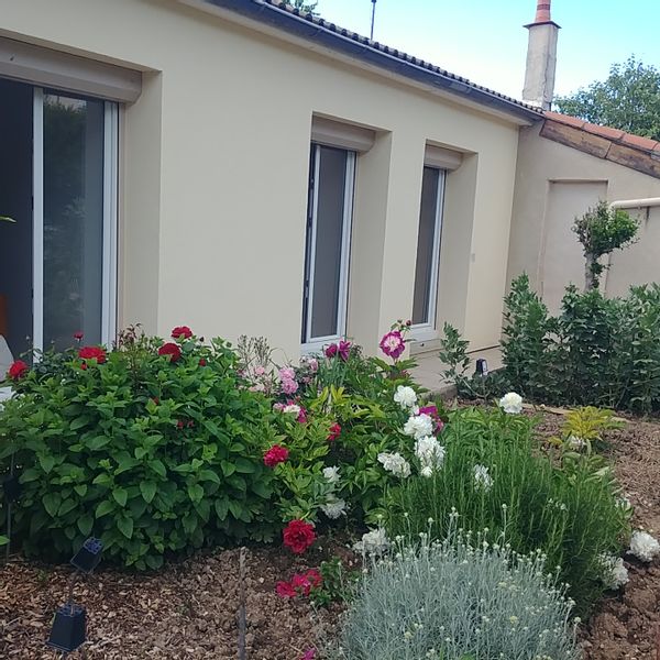 La maison de Celine près de la rivière