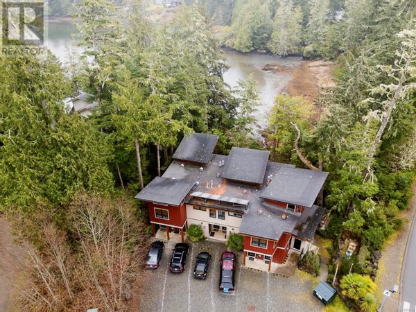 The Inlet Haven - maison de ville en bord de mer à Ucluelet