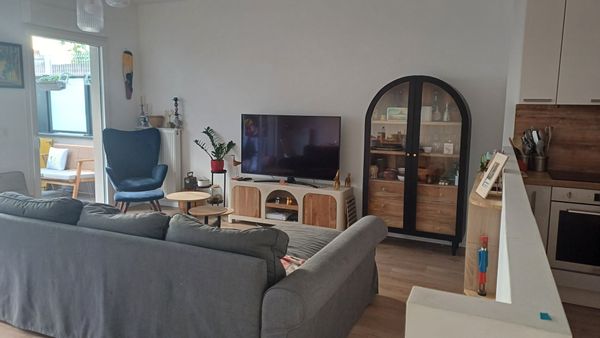 Family looking for our 1st exchange in August (20 minutes from Paris centre)