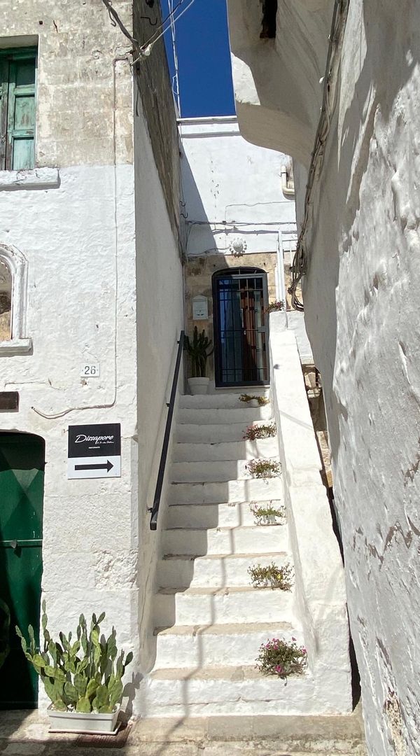 Chapelle du XVII ème, terrasse, vue mer, au centre d’un village pittoresque au-delà de vos rêves !