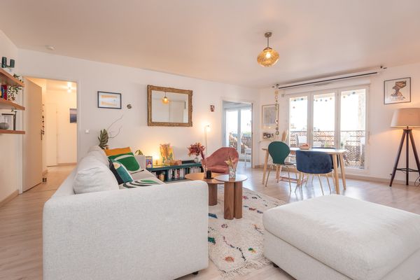 Appartement familial lumineux avec terrasse - accès direct Paris & Disney (métro ligne 9 / RER A)