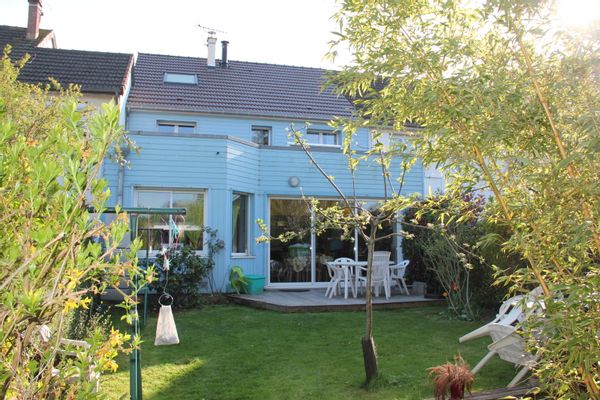 La maison de Brigitte et Marc : centrale en Normandie