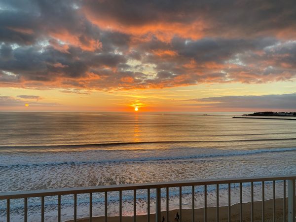 Appartement 6 personnes avec vue sur mer. Accès direct à la plage.