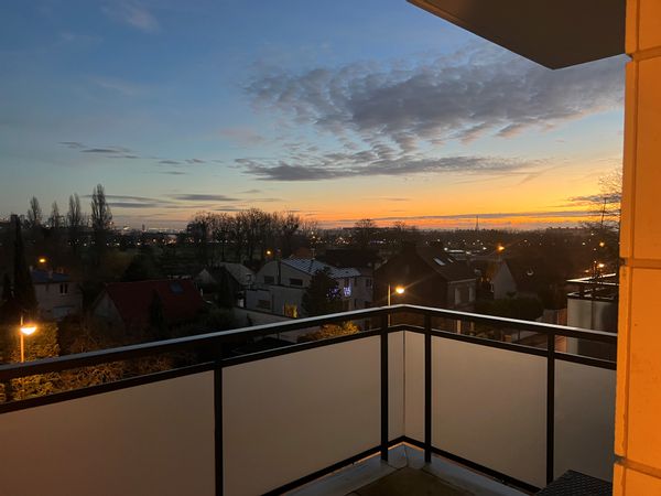 Appartemenet moderne avec une vue Panoramique sur Paris,  dans un  quartier tres vert et calme