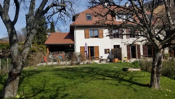Maison Chartrousine au calme et au vert