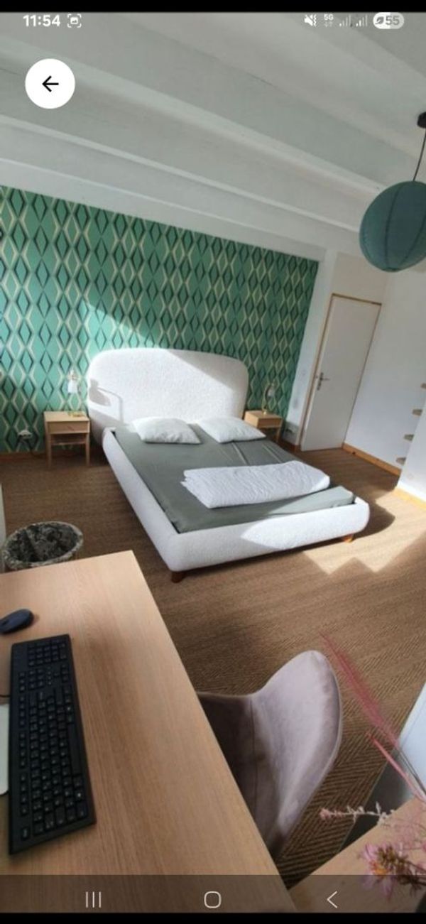 Charmante chambre et salle de bain privée dans notre maison Deux nuits minimum ✨️